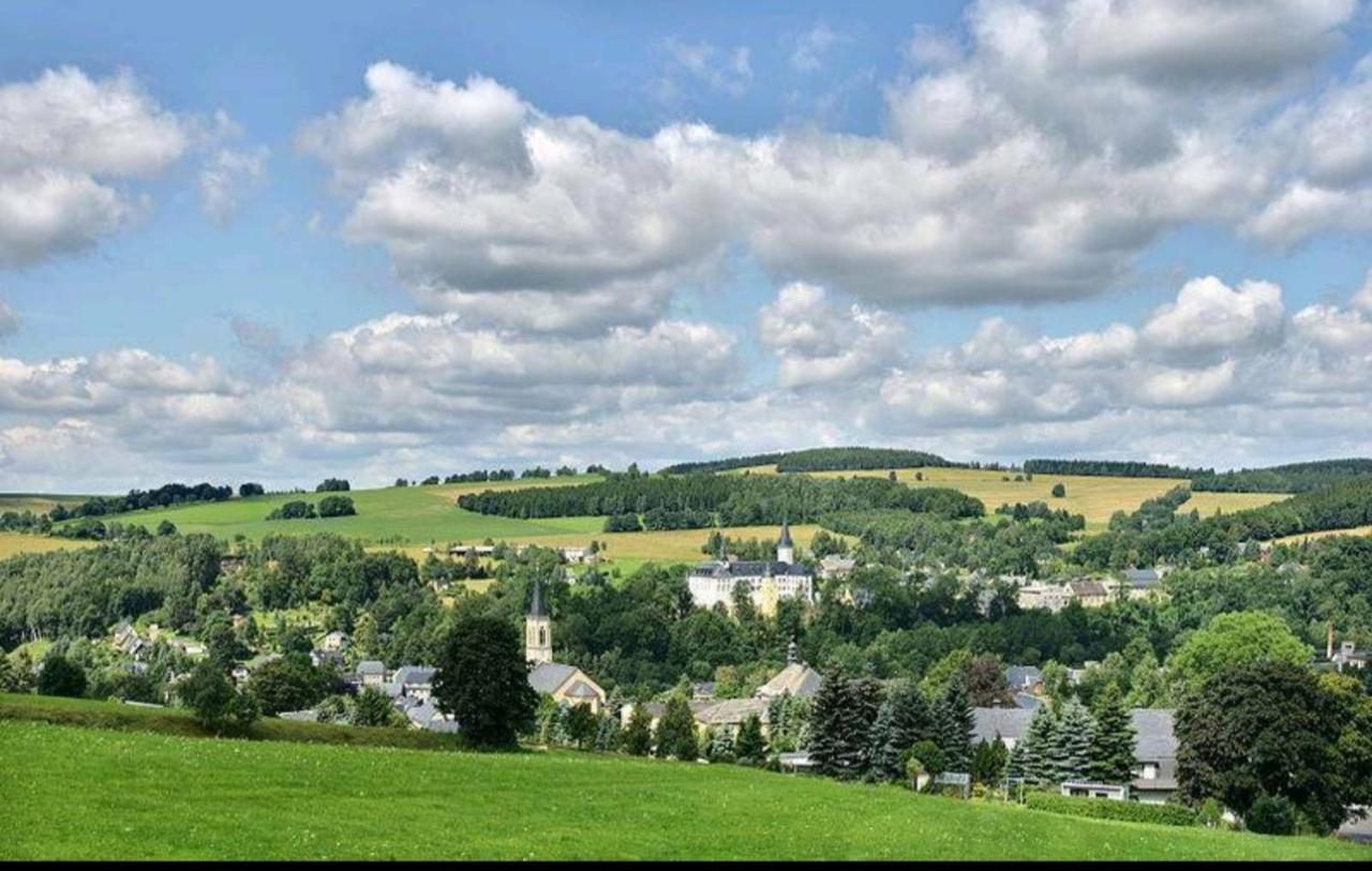 Ferienzimmer Im Schoenen Erzgebirge Apartamento Neuhausen  Exterior foto