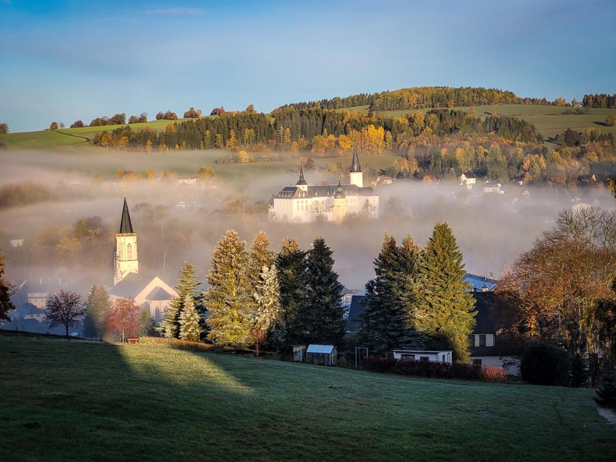 Ferienzimmer Im Schoenen Erzgebirge Apartamento Neuhausen  Exterior foto